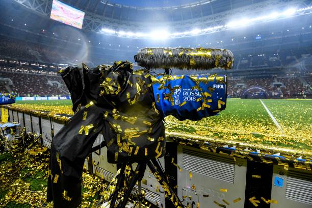 捧得欧冠奖 捧得欧冠奖