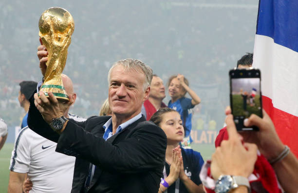 发布会上对 发布会上对